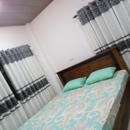 Bed and Breakfast Sky Bloom Homagama Zewnętrze zdjęcie